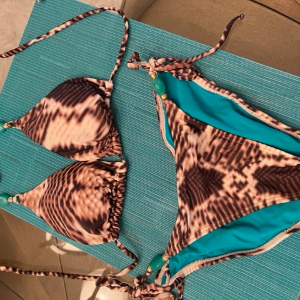 Vix Bikini, Animal Print, string, turquoise beads, stunning colors, S-top, M-Btm